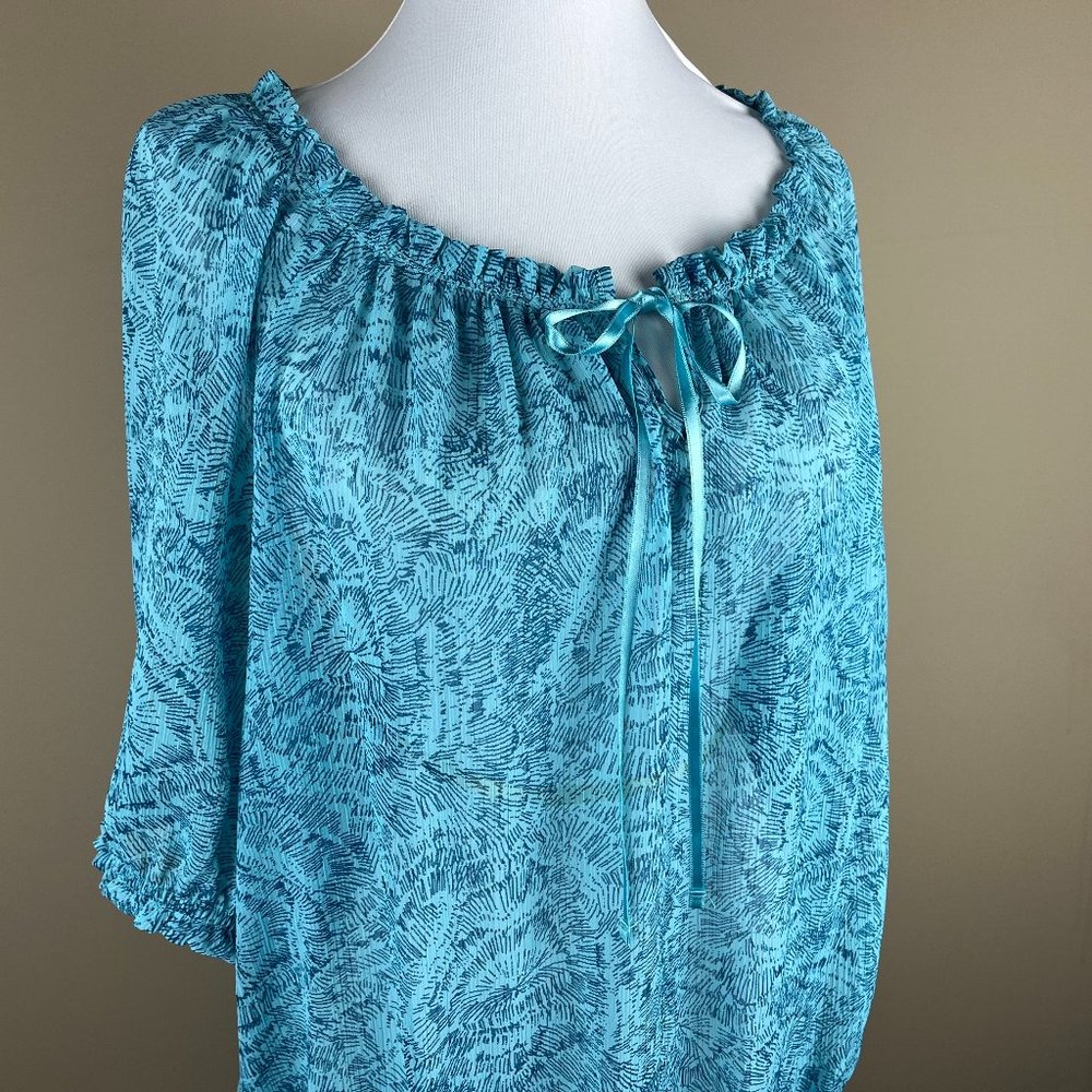 a.n.a A New Approach Short Sleeve Blouse Plus Size 1X Blue, Abstract Pattern